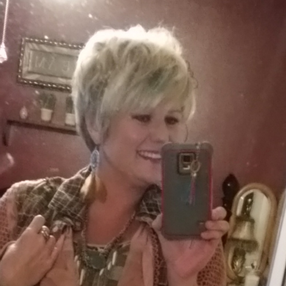 Meet your Posher, Denene